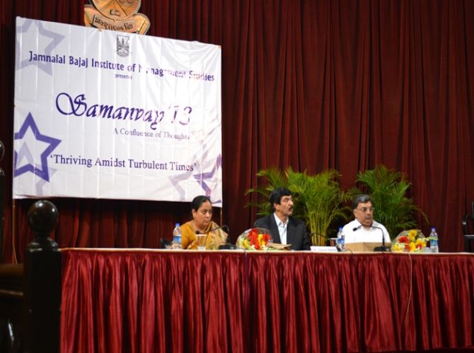 Panel%20with%20Dr.%20Kavita%20Laghate.JPG
